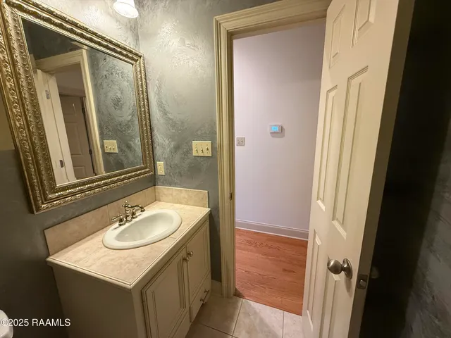 $2,850 | 103 Lakeshore Drive, Youngsville, LA 70592