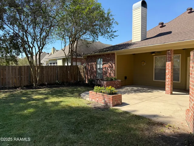 $2,700 | 103 Lakeshore Drive, Youngsville, LA 70592