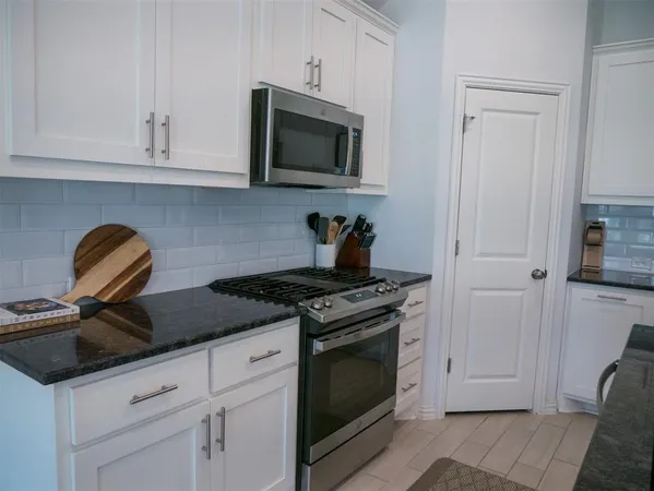 $2,200 | 292 Eagle Ford Drive, Kyle, TX 78640