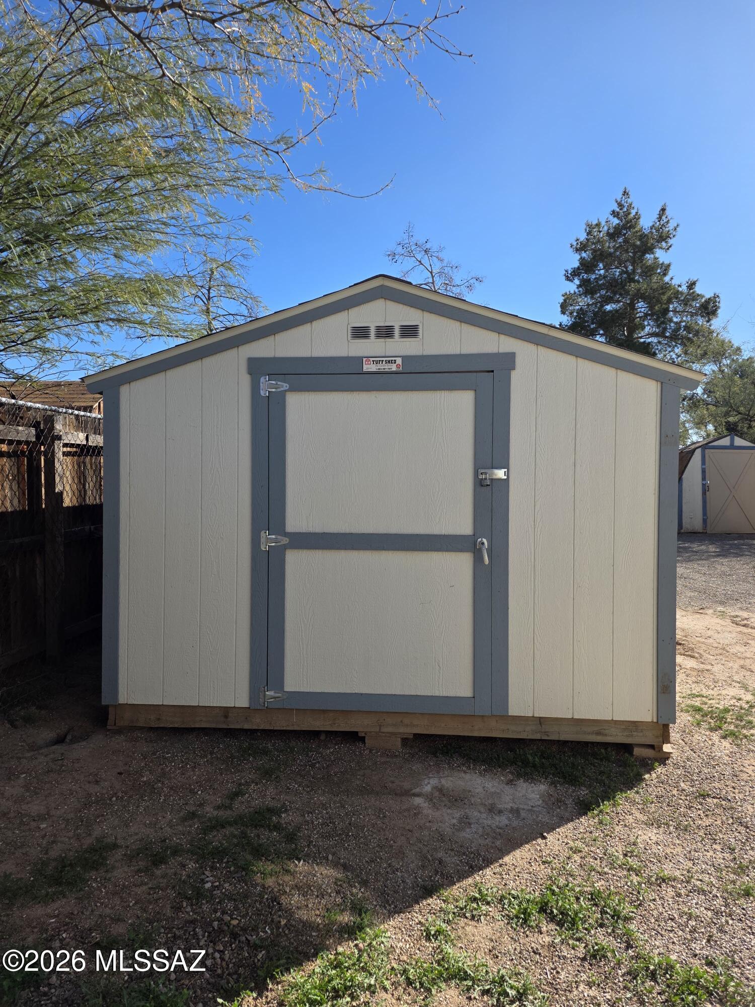 1449 West Hualpai Road Tucson, AZ 85745 - Photo 46 of 49 a view of a garage