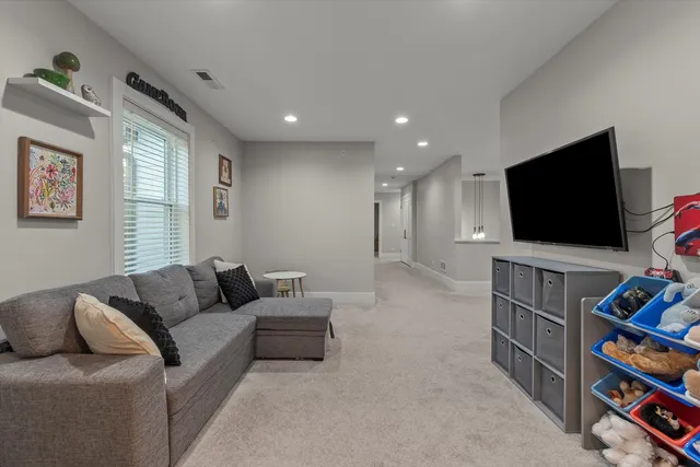 $725,000 | 3931 Liberty Boulevard, Westmont, IL 60559