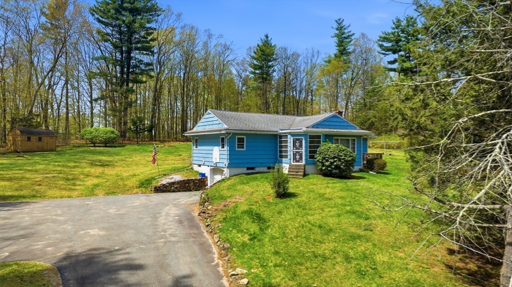 817 Somers Road East Longmeadow, MA 01028 - Photo 8 of 34