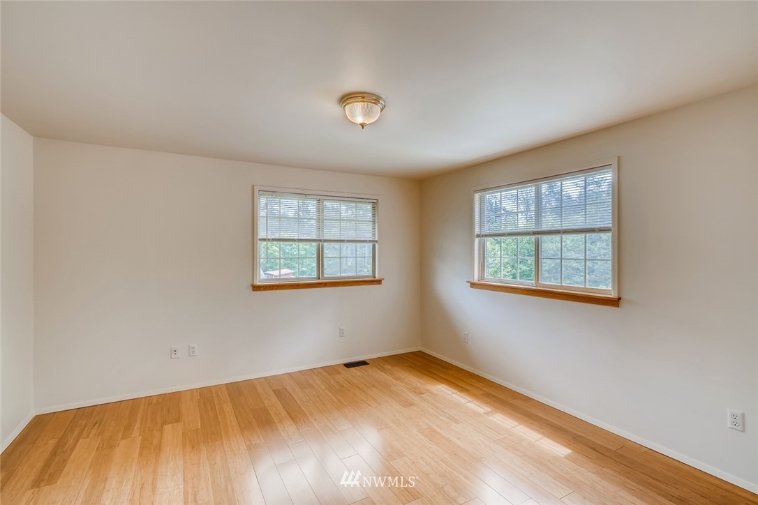12031 Southeast 184th Street Renton, WA 98058 - Photo 22 of 29 Gallery Image 22
