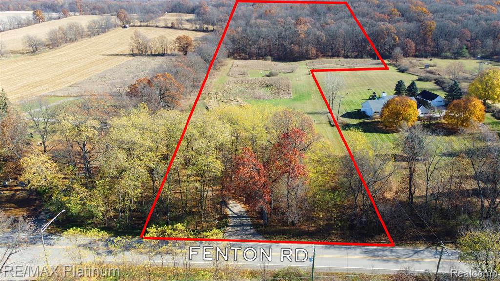 5320 Fenton Road Fenton, MI 48430 - Photo 1 of 16 Gallery Image 1