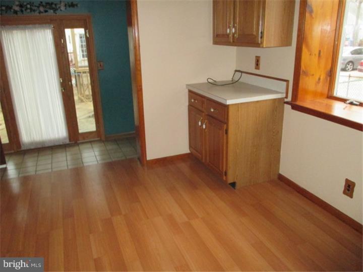 705 Bridgeboro Street Riverside, NJ 08075 - Photo 8 of 22