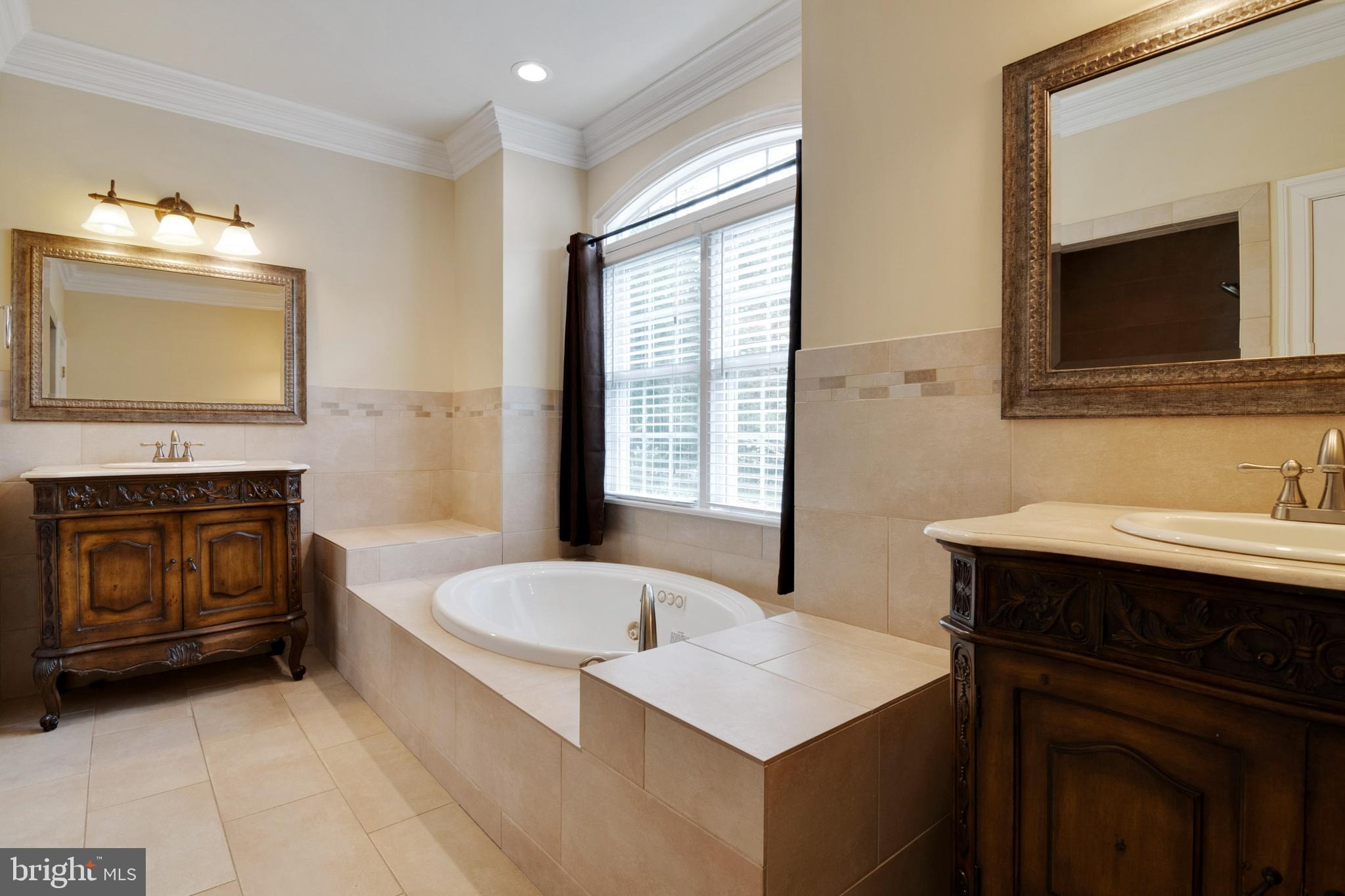11504 Gambrill Park Road Frederick, MD 21702 - Photo 33 of 67 Owners Suite with two vanities