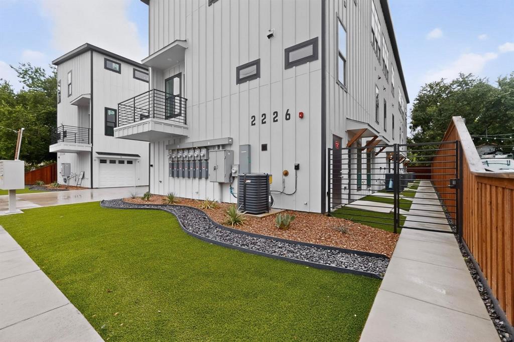2226 Shea Road, Unit 103 Dallas, TX 75235 - Photo 28 of 35