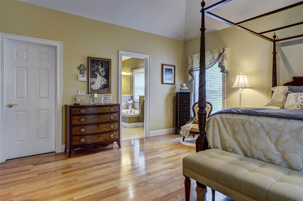 6 Hobbs Way Amherst, NH 03031 - Photo 17 of 40 Gallery Image 17