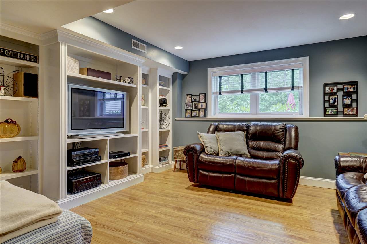 6 Hobbs Way Amherst, NH 03031 - Photo 32 of 40 Gallery Image 32