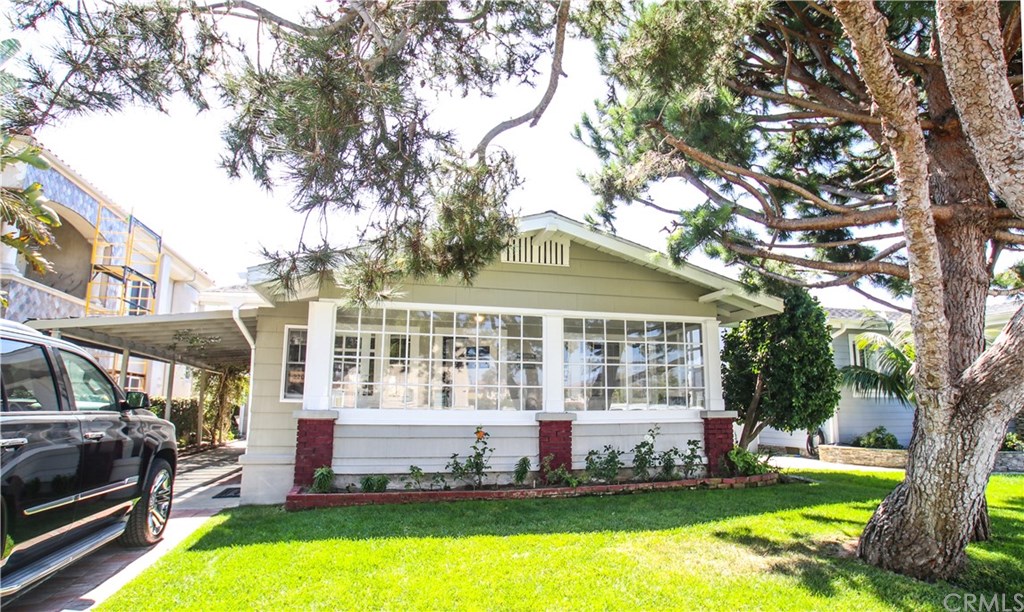 220 Avenue A Redondo Beach, CA 90277 - Photo 1 of 37