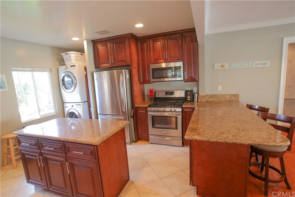 220 Avenue A Redondo Beach, CA 90277 - Photo 19 of 37