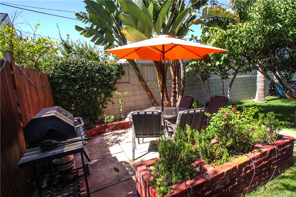 220 Avenue A Redondo Beach, CA 90277 - Photo 27 of 37