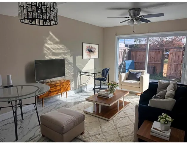 $179,900 | 1920 East Edgewood Drive, Unit O1, Lakeland, FL 33803