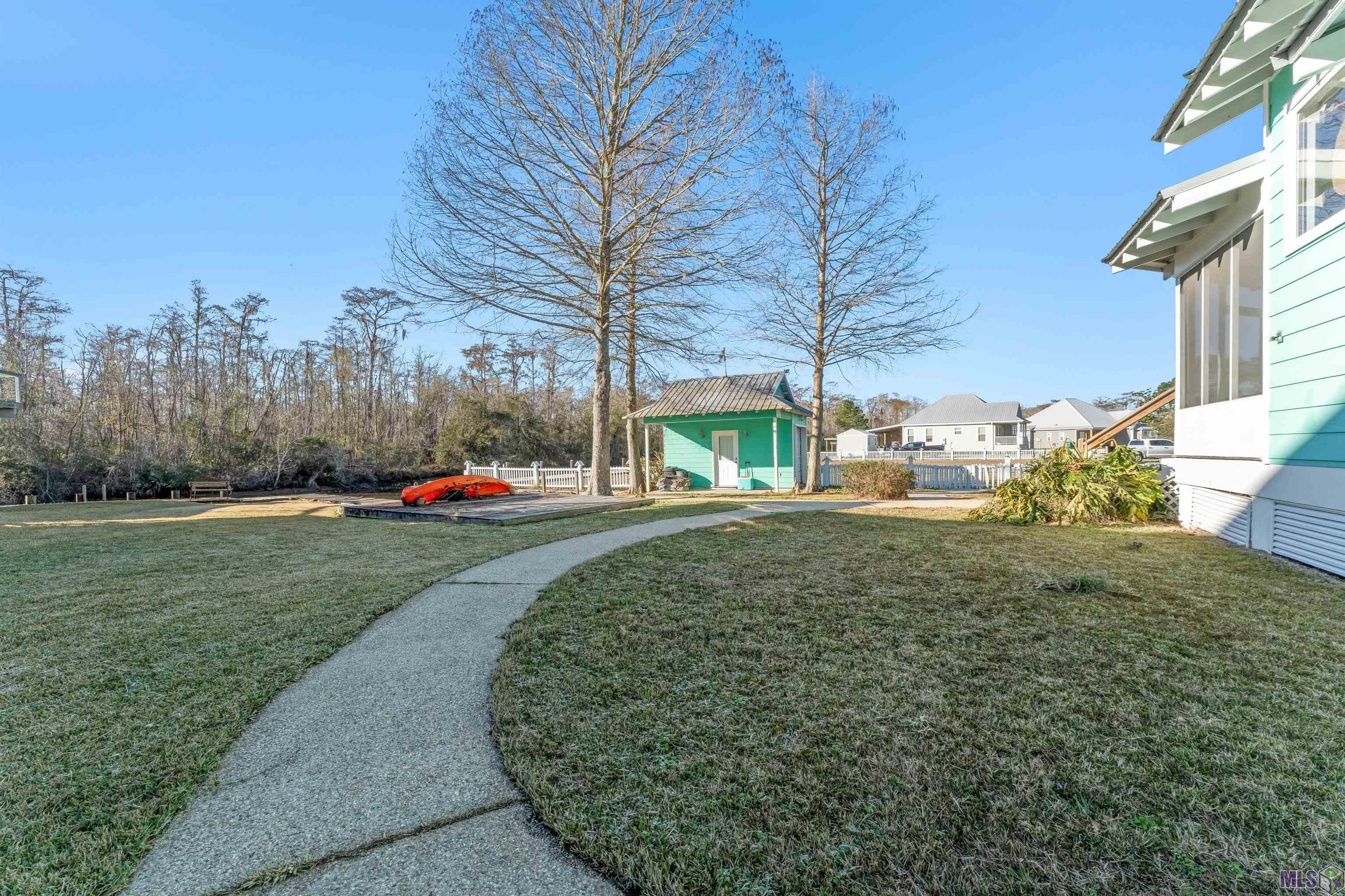 17097 Peace Point Drive Springfield, LA 70462 - Photo 27 of 33