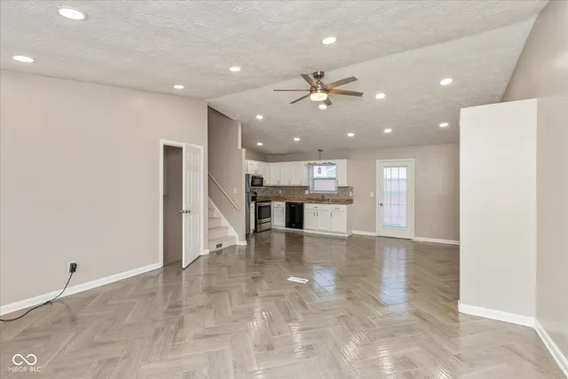 $189,900 | 3516 Winchester Drive, Indianapolis, IN 46227