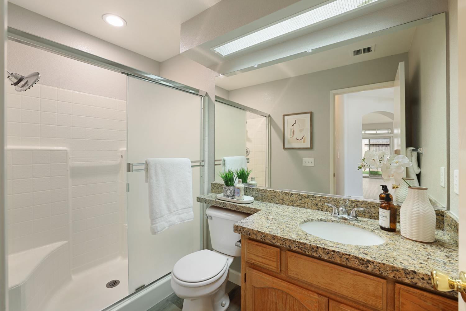 1049 Zumstein Drive Ripon, CA 95366 - Photo 18 of 41
