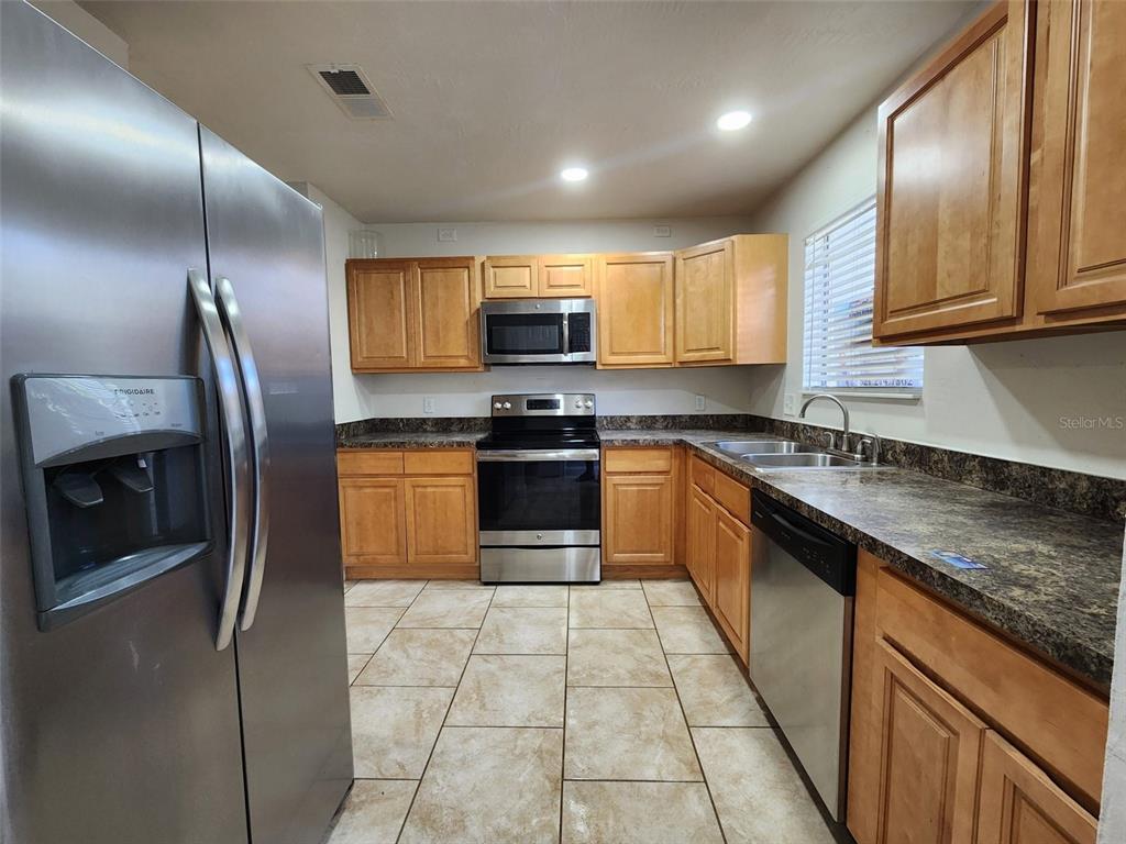 1304 Deer Springs Road Port Orange, FL 32129 - Photo 4 of 45 Gallery Image 4