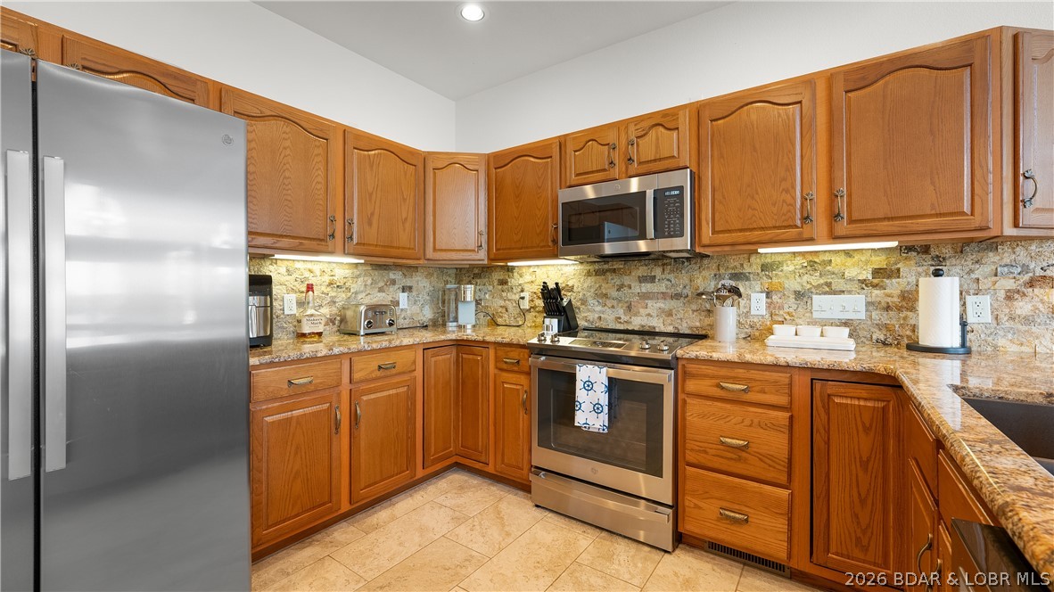 17661 Sheldon Point Road Gravois Mills, MO 65037 - Photo 12 of 42