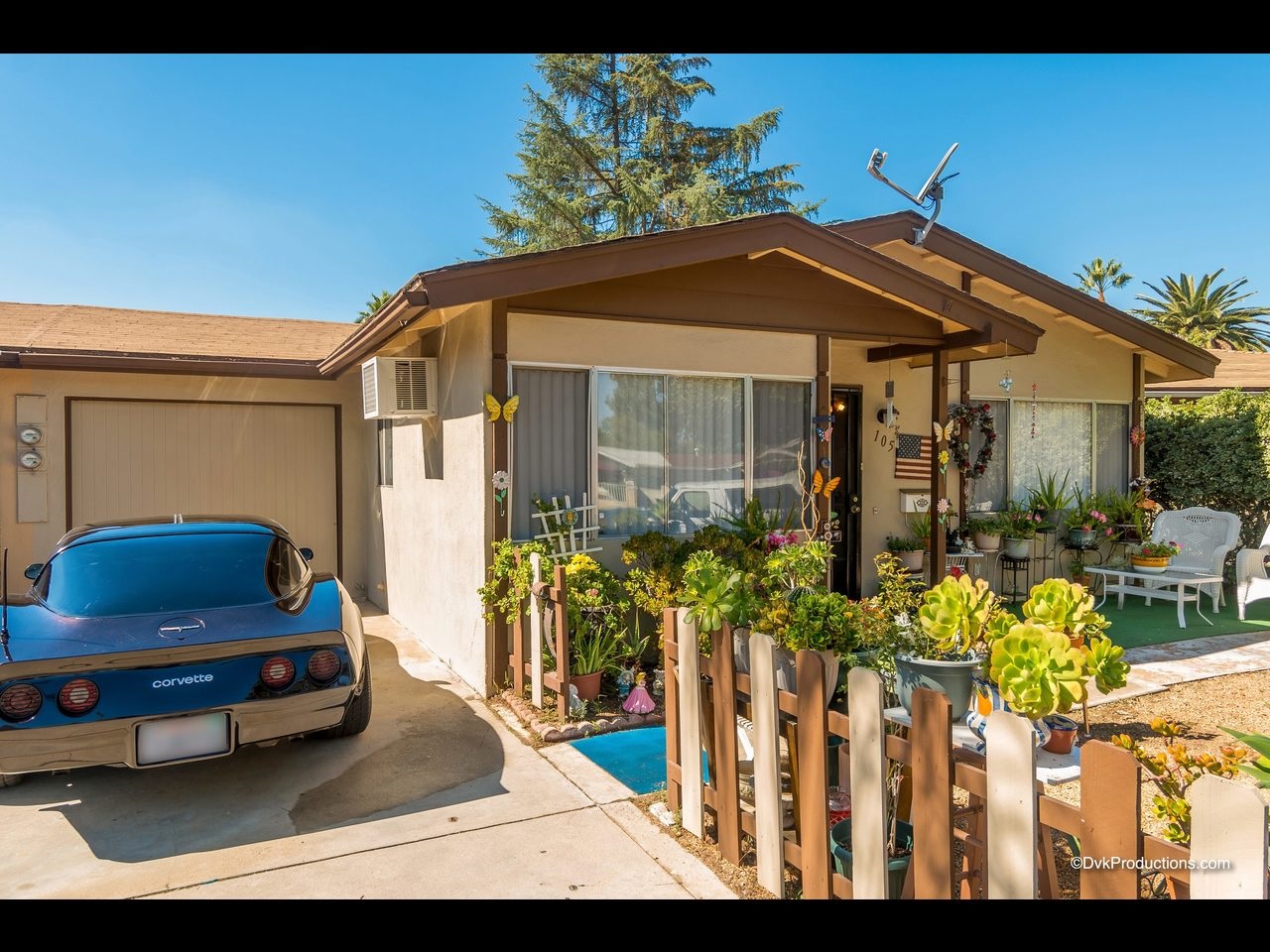 105 Foxdale Place Escondido, CA 92027 - Photo 3 of 7