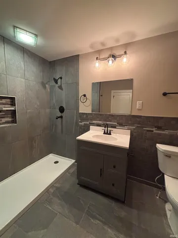 $249,900 | 3725 Hazelhurst Drive, Fort Wayne, IN 46804