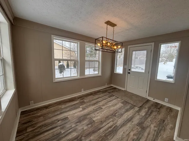 $249,900 | 3725 Hazelhurst Drive, Fort Wayne, IN 46804