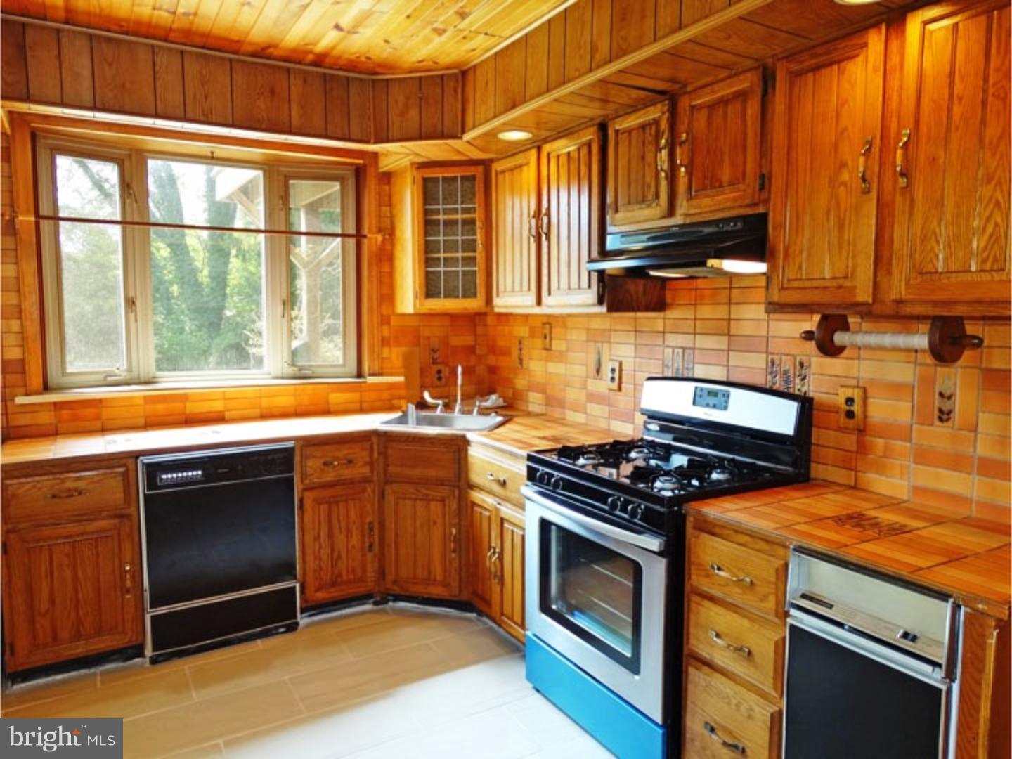 8351 Cedar Road Elkins Park, PA 19027 - Photo 3 of 25 Kitchen