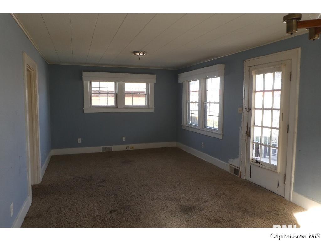 249 North Illinois Street Springfield, IL 62702 - Photo 3 of 15