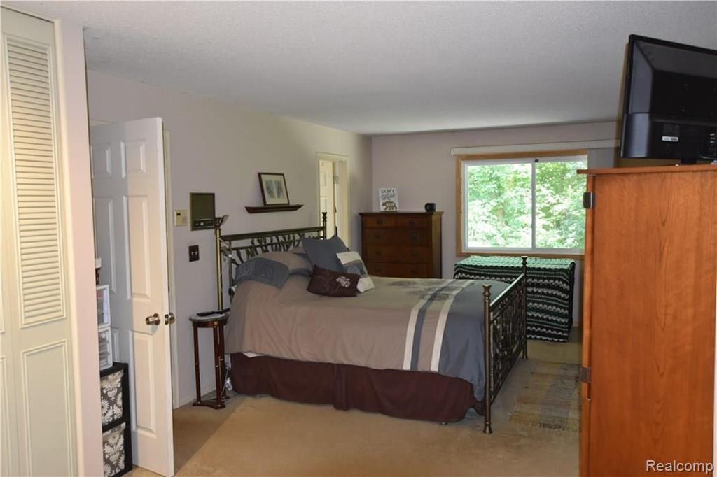 13130 Hogan Road Linden, MI 48451 - Photo 32 of 40