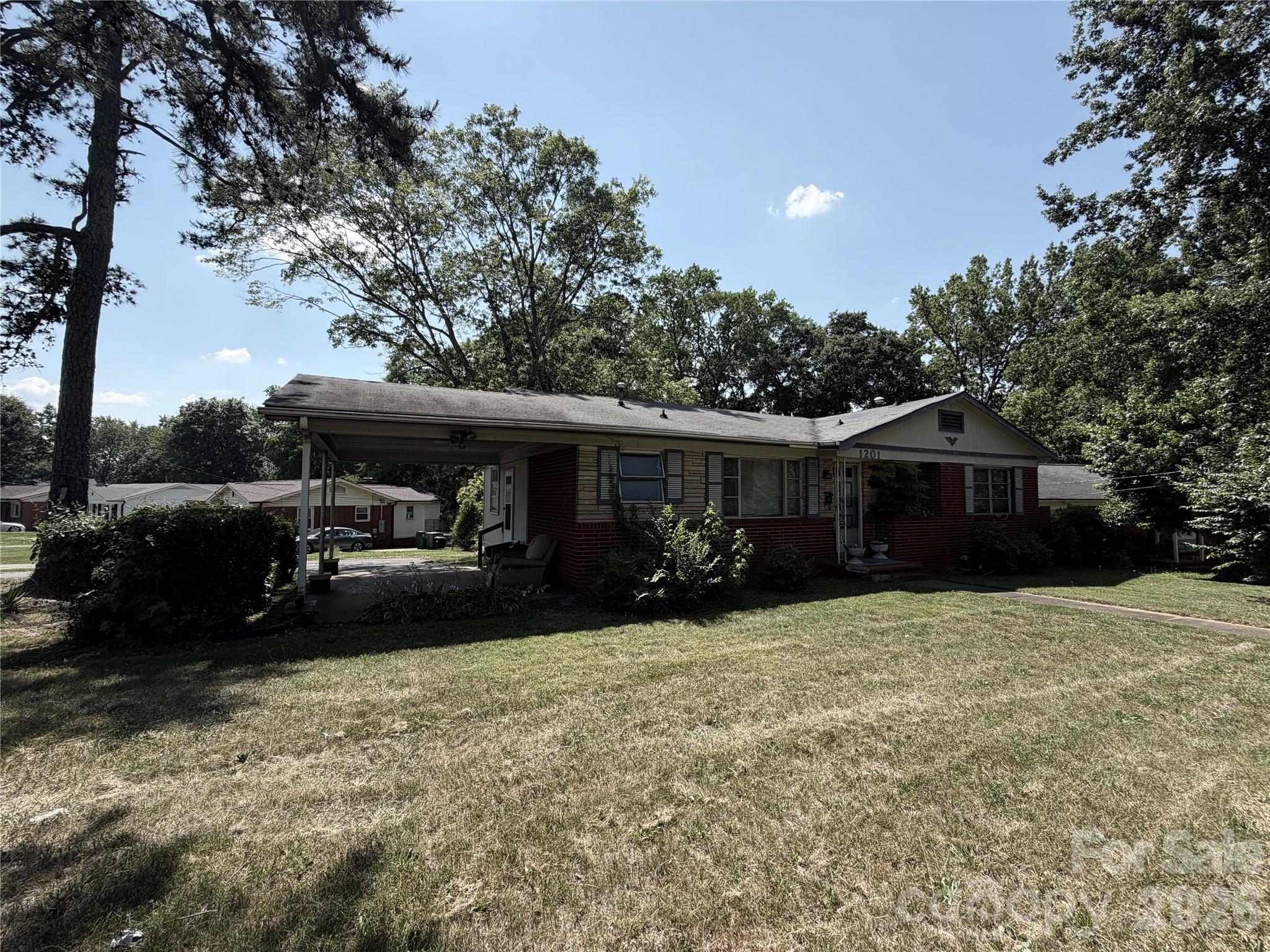 1201 Clanton Road Charlotte, NC 28217 - Photo 2 of 23