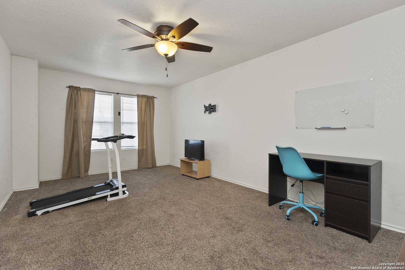 707 Ridingate Farm San Antonio, TX 78228 - Photo 17 of 30 a view of workspace with livingroom