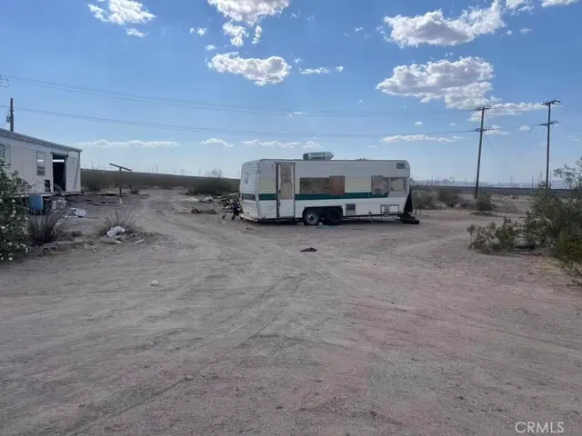 a view of a electric appliances and utility room