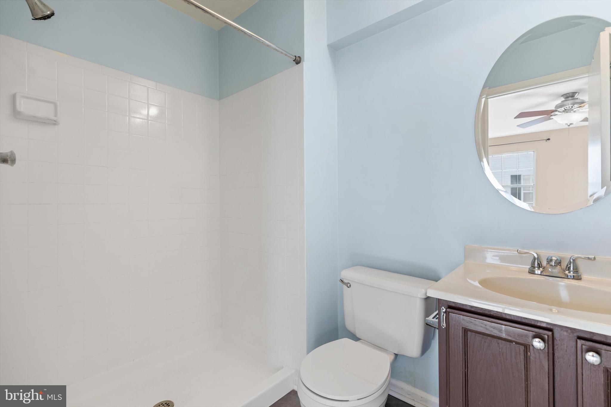 6733 Killdeer Court Frederick, MD 21703 - Photo 15 of 33 Primary Bath-double walkin shower!