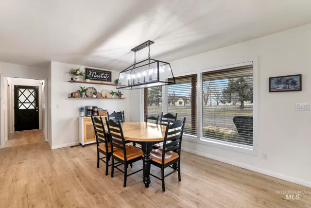 $535,000 | 4095 North 2300 E Road, Filer, ID 83328