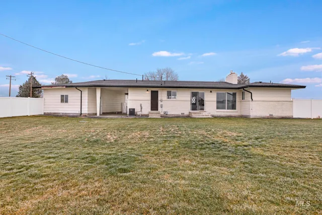 $535,000 | 4095 North 2300 E Road, Filer, ID 83328