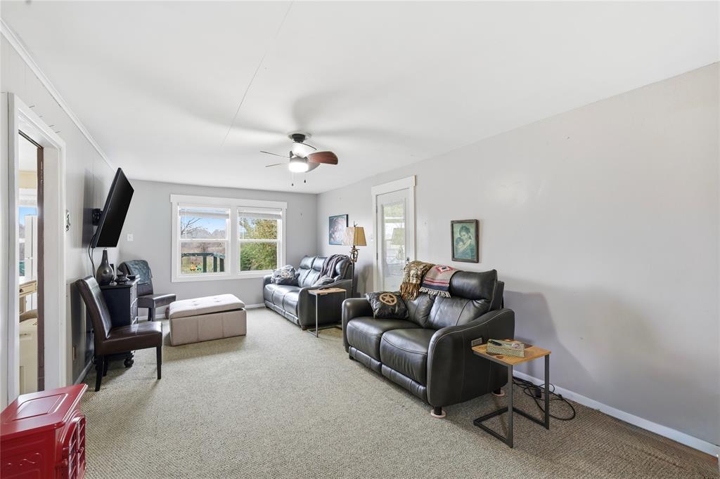 388 Cr 3670 China Spring China Spring, TX 76633 - Photo 4 of 13