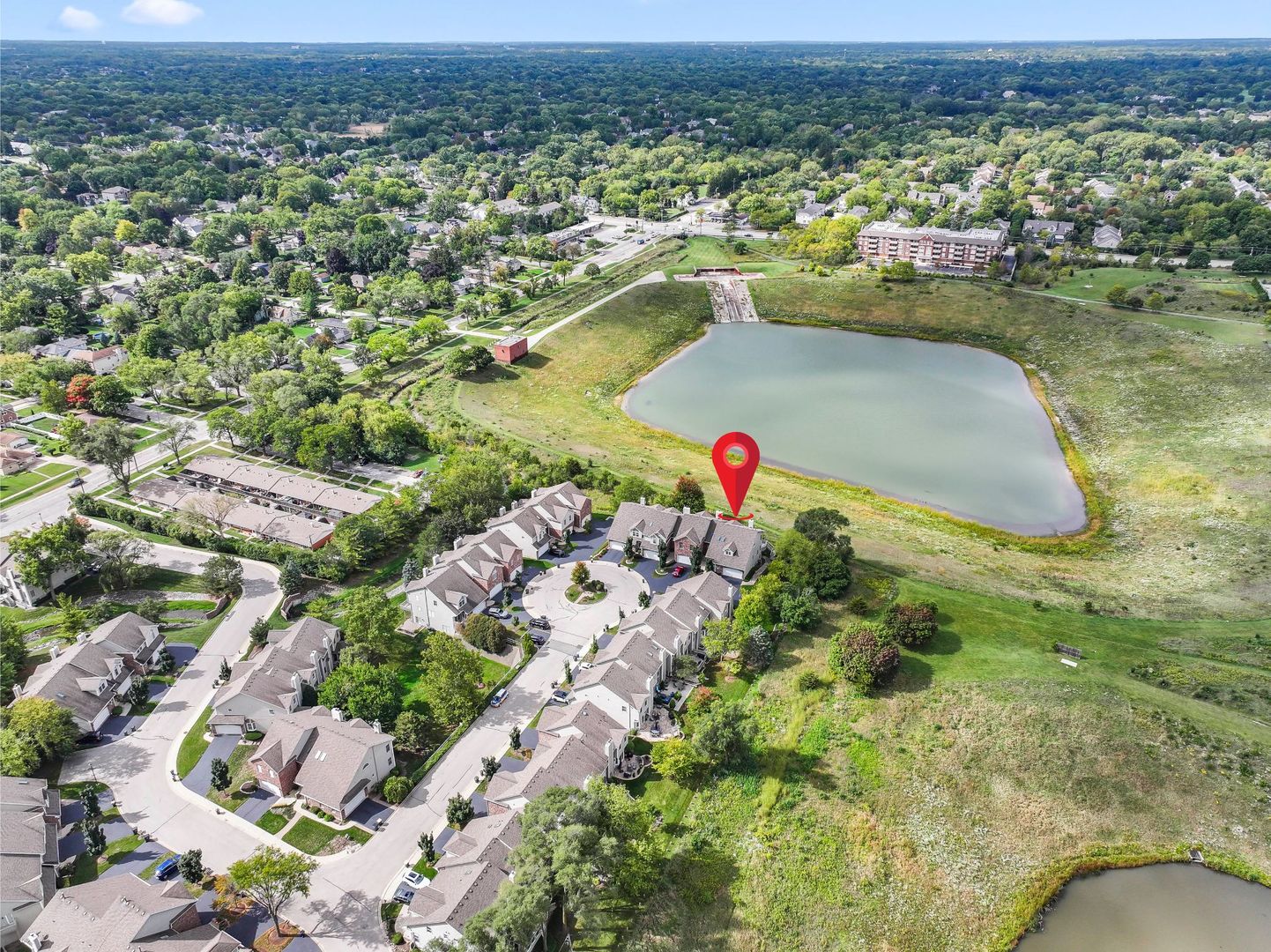 566 West Bridge View Court Palatine, IL 60067 - Photo 36 of 41 an aerial view of residential houses with outdoor space
