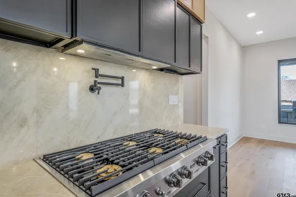 $929,000 | 7339 Crosswater Cove, Tyler, TX 75703