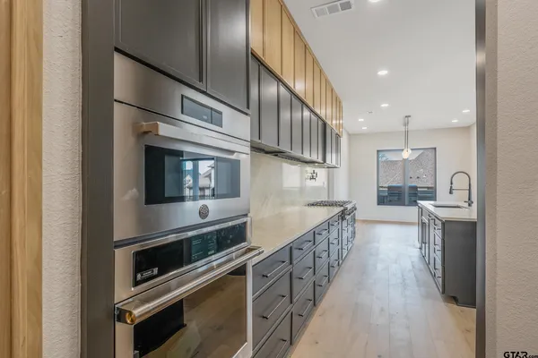 $929,000 | 7339 Crosswater Cove, Tyler, TX 75703