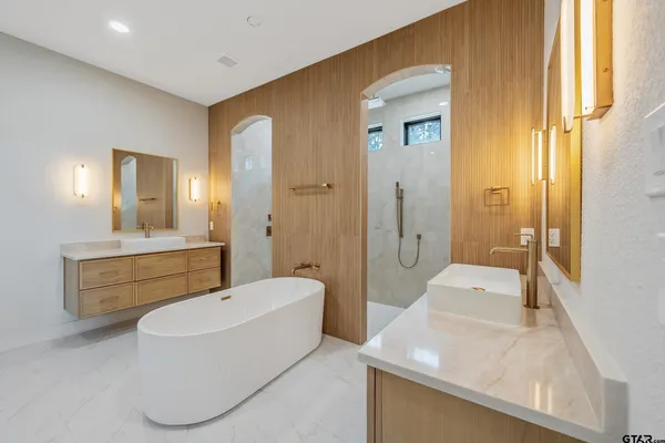 $929,000 | 7339 Crosswater Cove, Tyler, TX 75703