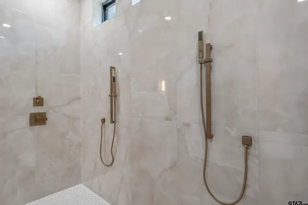 $929,000 | 7339 Crosswater Cove, Tyler, TX 75703