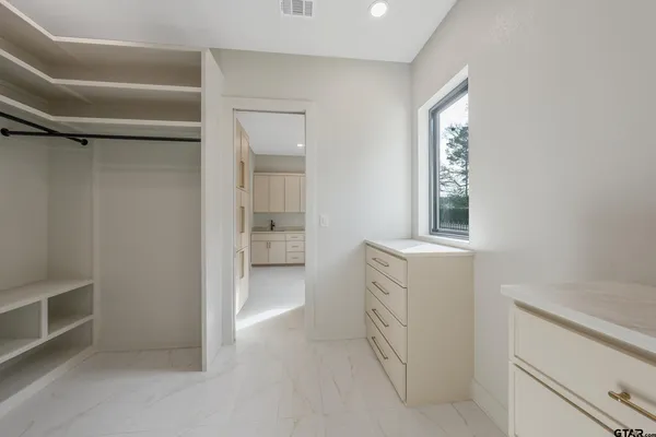 $929,000 | 7339 Crosswater Cove, Tyler, TX 75703