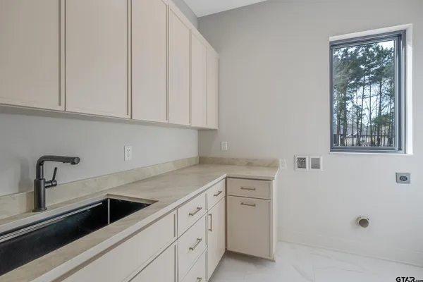 $929,000 | 7339 Crosswater Cove, Tyler, TX 75703