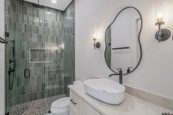 $929,000 | 7339 Crosswater Cove, Tyler, TX 75703