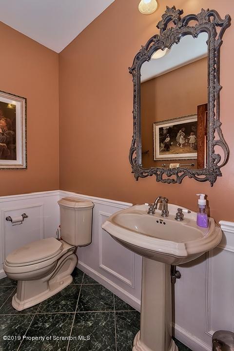 923 Parkview Road Moscow, PA 18444 - Photo 15 of 32 Gallery Image 15