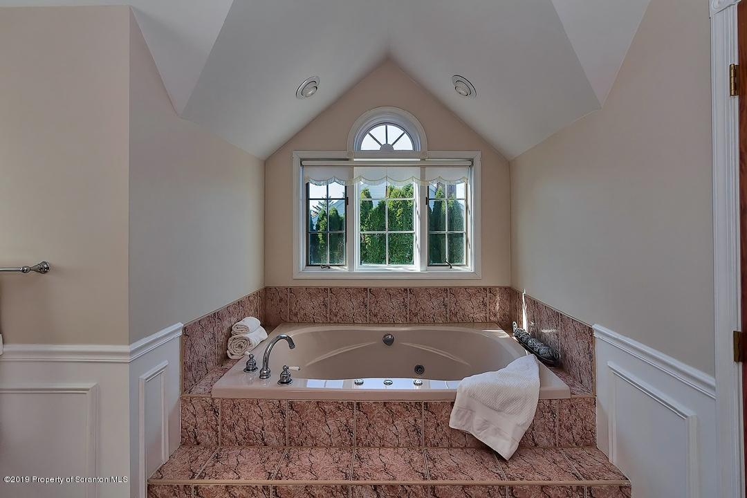 923 Parkview Road Moscow, PA 18444 - Photo 23 of 32 Gallery Image 23