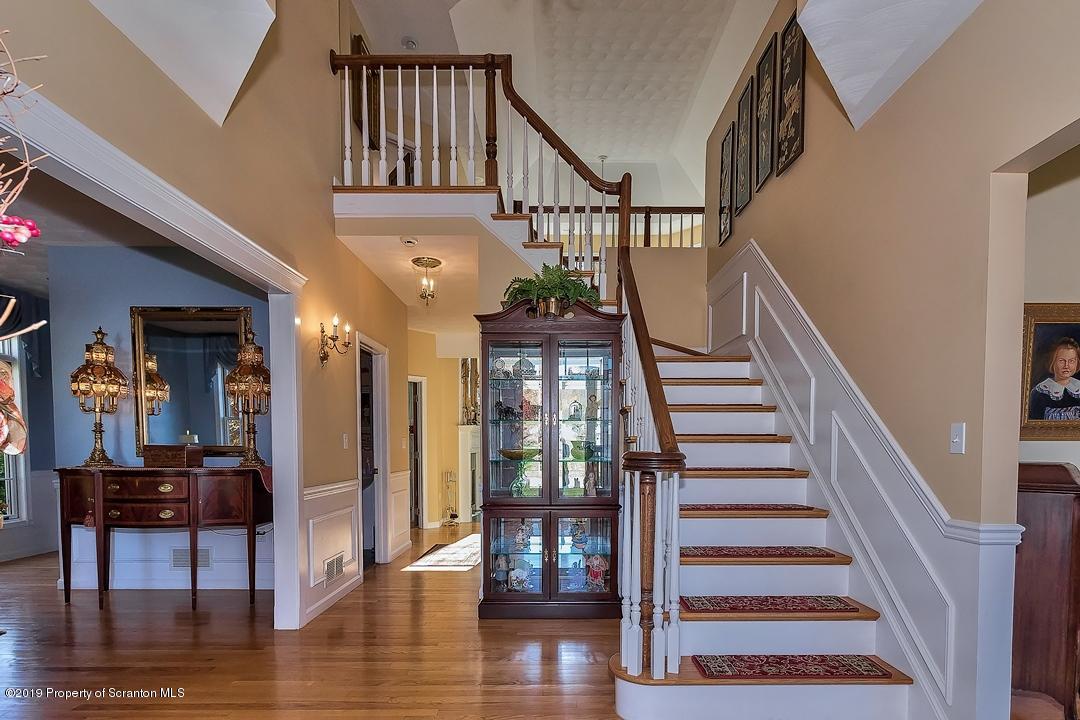 923 Parkview Road Moscow, PA 18444 - Photo 3 of 32 Gallery Image 3
