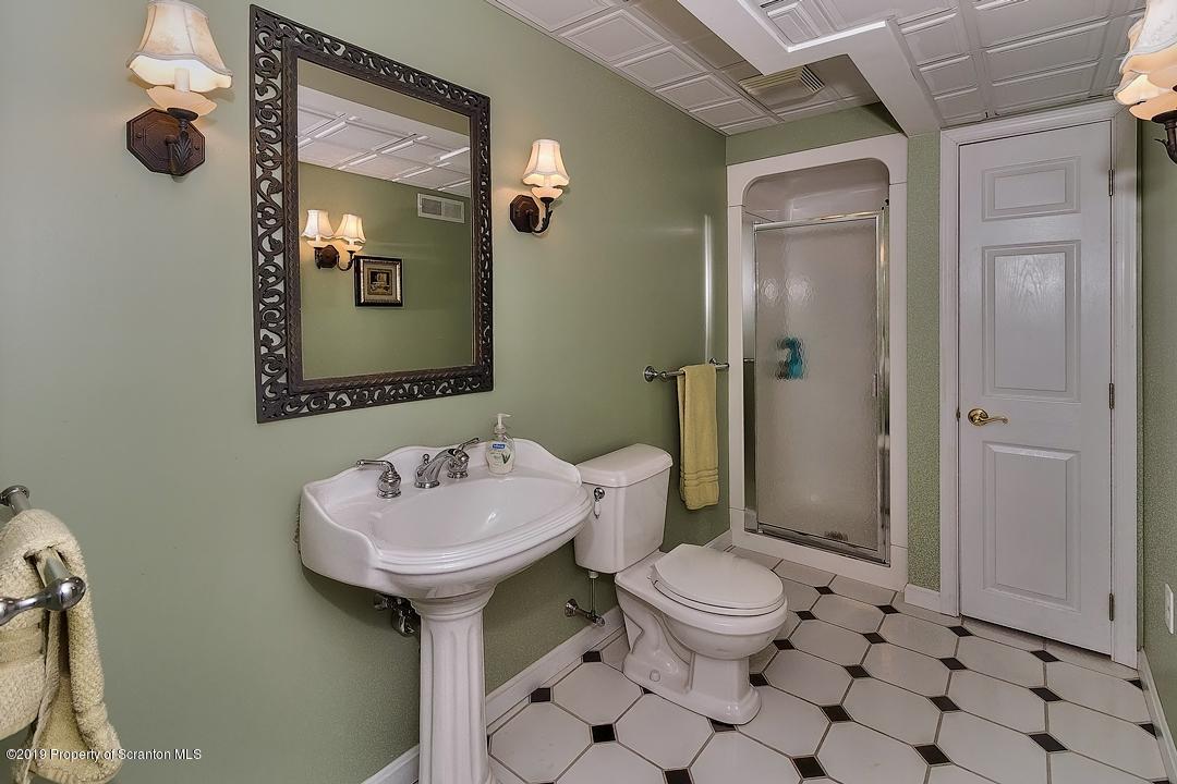 923 Parkview Road Moscow, PA 18444 - Photo 31 of 32 Gallery Image 31