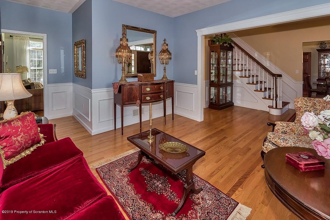 923 Parkview Road Moscow, PA 18444 - Photo 5 of 32 Gallery Image 5