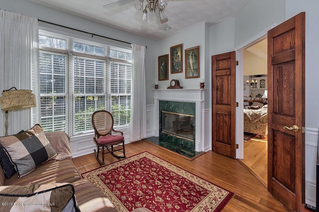 923 Parkview Road Moscow, PA 18444 - Photo 9 of 32 Gallery Image 9