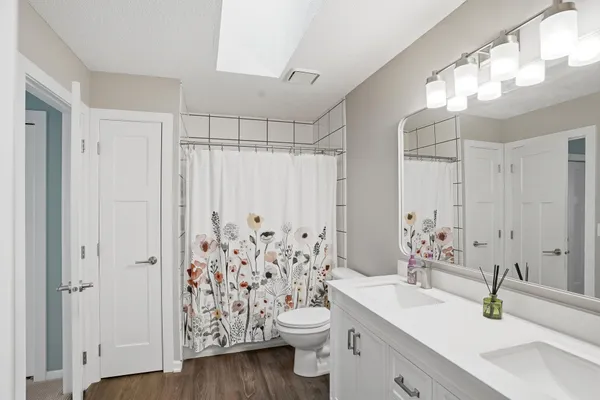 $469,900 | 9421 83rd Street South, Cottage Grove, MN 55016